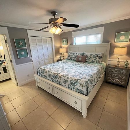 Stylish And Modern 2 Bedroom, 2 Bathroom. The Mermaid Suite. Fort Myers Beach Eksteriør bilde